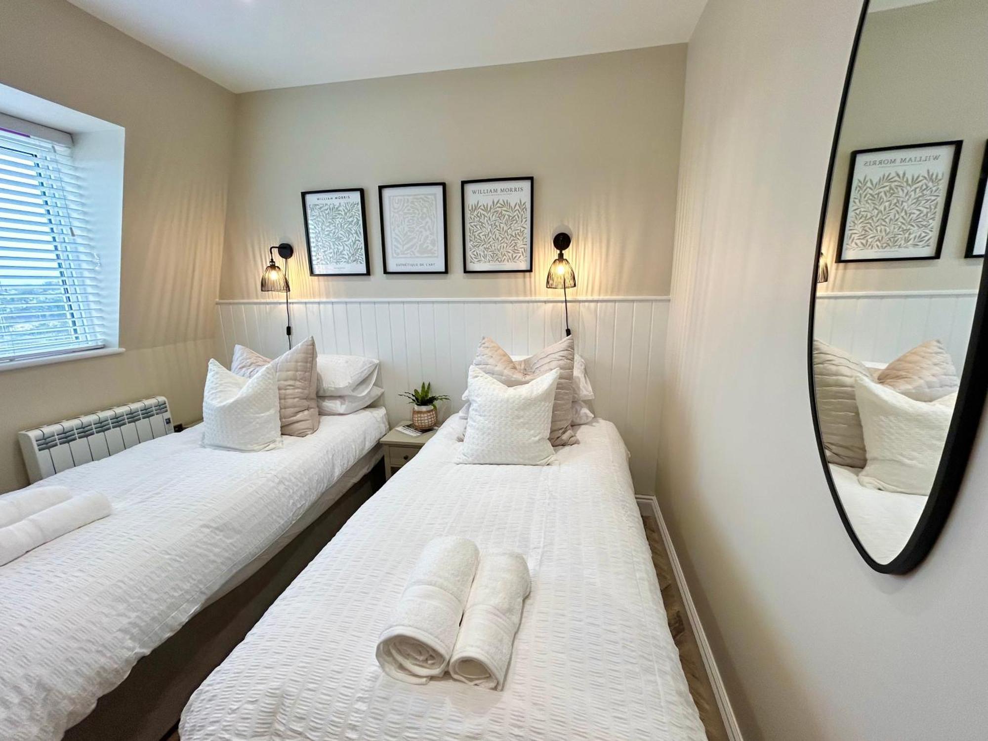 Number 11 Croft House Apartment เท็นบี ภายนอก รูปภาพ